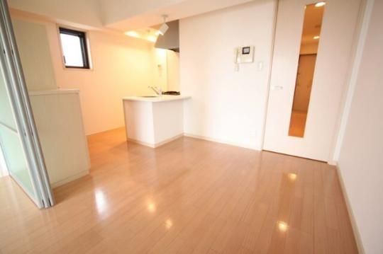 �y���̑��z�@���r���O