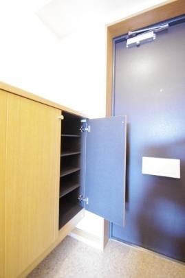 �y���̑��z�@�o���R�j�[