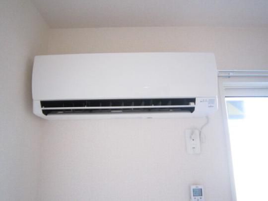 �y���̑��z�@105�@�G�A�R��