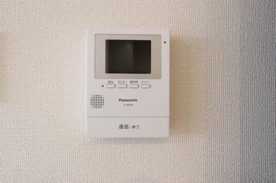 �y���̑��z�@���j�^�t�C���^�[�z��