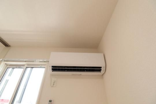 �y���̑��z�@�G�A�R��