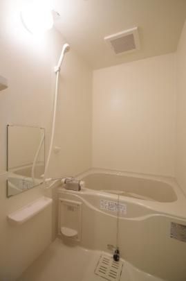 �y���̑��z�@�o�X�^�V�����[