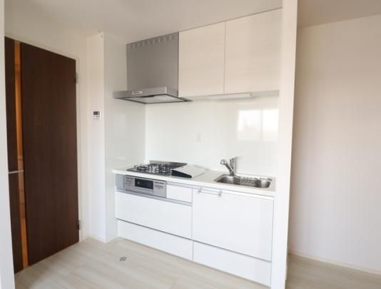 �y���̑��z�@302�@�L�b�`��