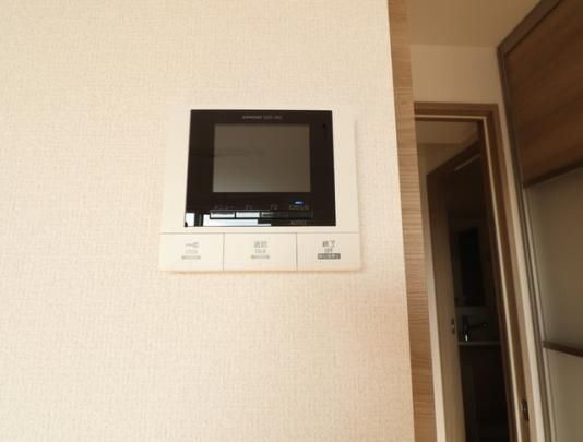 �y���̑��z�@302�@���j�^�t���C���^�[�z��