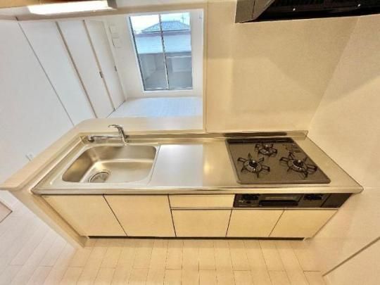 �y���̑��z�@����̐F�͑��Ⴊ�������܂��i�C���[�W�j