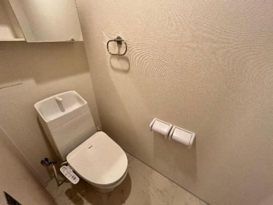 �y���̑��z�@����̐F�͑��Ⴊ�������܂��i�C���[�W�j