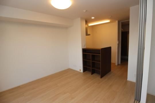 �y���̑��z�@103�@���r���O