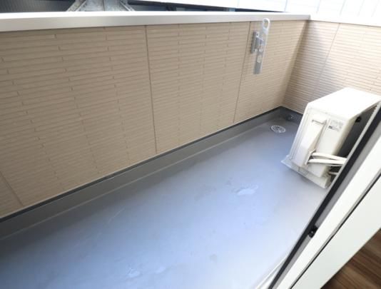 �y���̑��z�@206�@�o���R�j�[