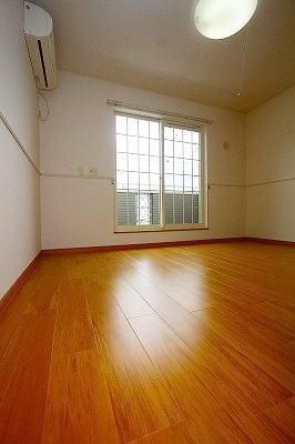 �y���̑��z�@���r���O