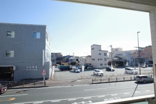 yOρz@]