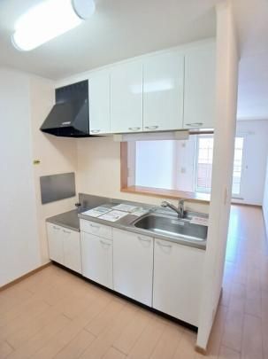 �y���̑��z�@�L�b�`��