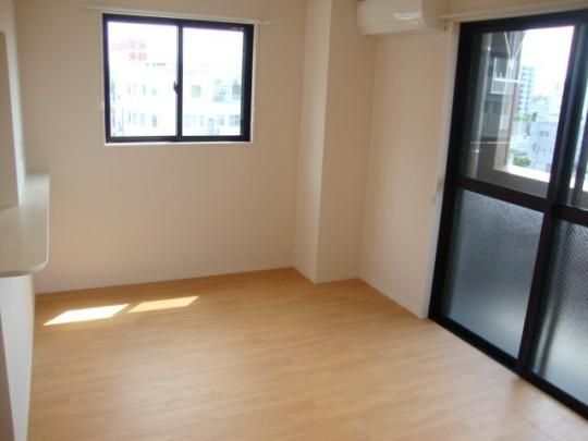 �y���̑��z�@���r���O