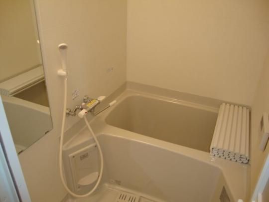 �y���̑��z�@�o�X�^�V�����[