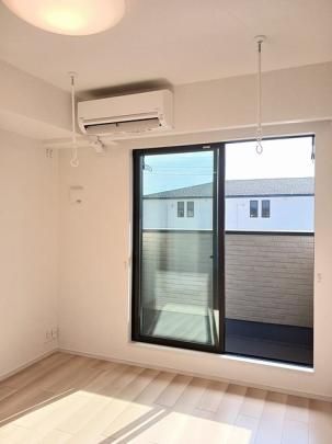 �y���̑��z�@�o���R�j�[