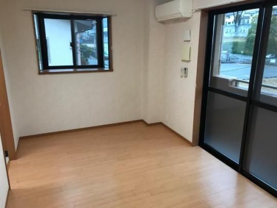 �y���̑��z�@���r���O