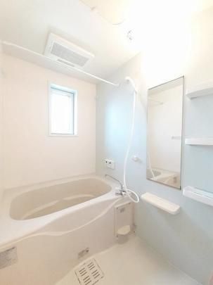 �y���̑��z�@�o�X�^�V�����[