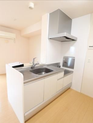 �y���̑��z�@202�@�ΖʃL�b�`��