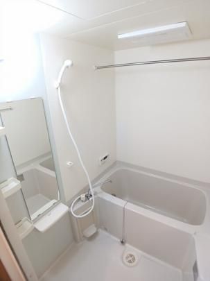 �y���̑��z�@�o�X�^�V�����[