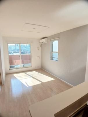 �y���̑��z�@���r���O