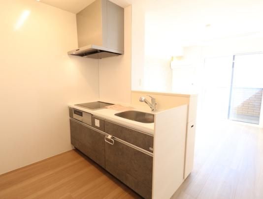 �y���̑��z�@303�@�L�b�`��