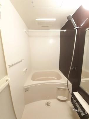 �y���̑��z�@�o�X�^�V�����[