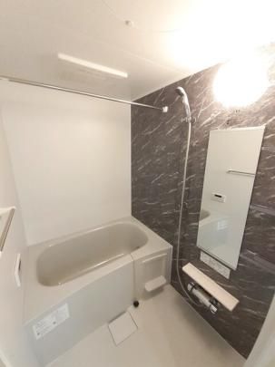 �y���̑��z�@�o�X�^�V�����[