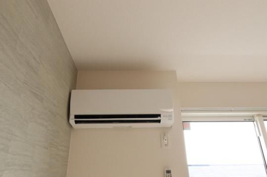 �y���̑��z�@�G�A�R��