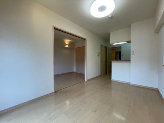 �y���̑��z�@���r���O