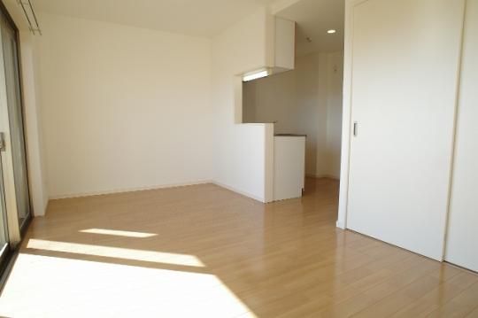 �y���̑��z�@���r���O