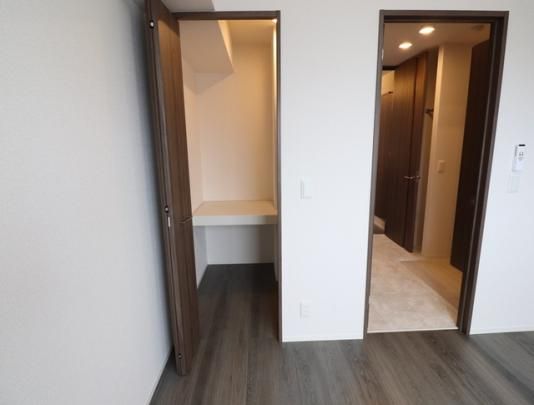 �y���̑��z�@305�@�E�H�[�N�C���N���[�[�b�g