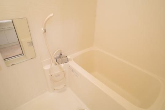 �y���̑��z�@�o�X�^�V�����[