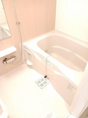 �y���̑��z�@�o�X�^�V�����[