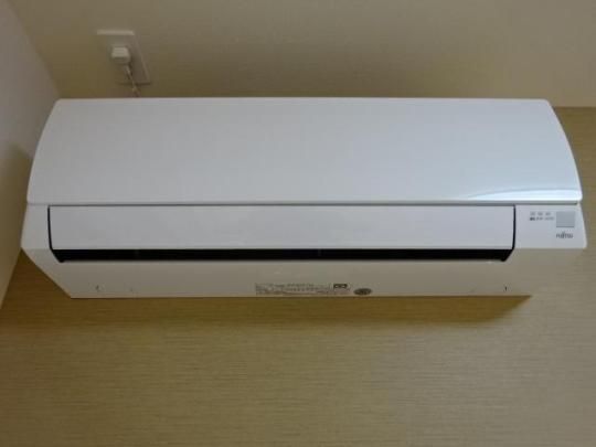 �y���̑��z�@�G�A�R���i�C���[�W�j