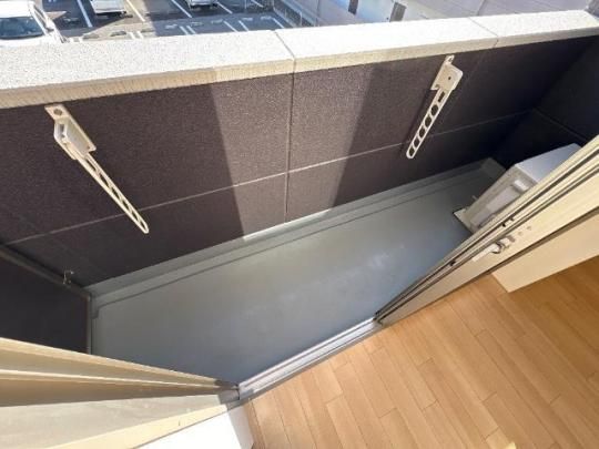 �y���̑��z�@�o���R�j�[