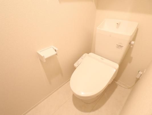 �y���̑��z�@102�g�C��