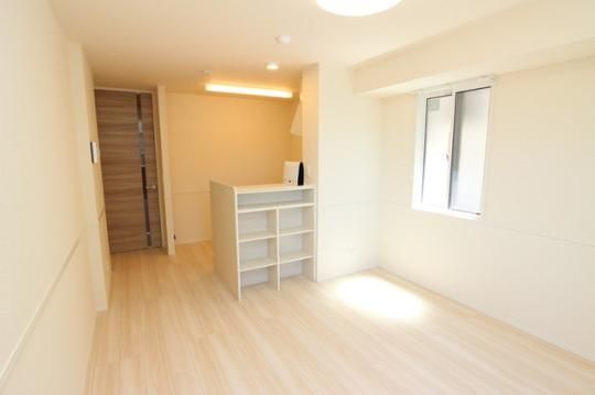 �y���̑��z�@201�@���r���O