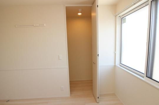 �y���̑��z�@201�@�N���[�[�b�g