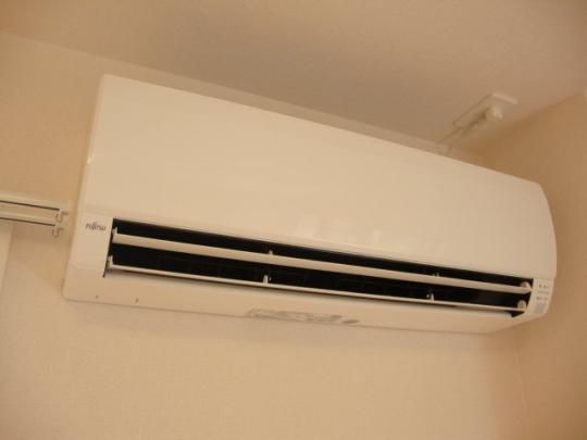 �y���̑��z�@�G�A�R��