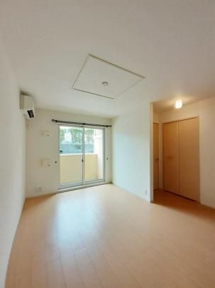 �y���̑��z�@���r���O