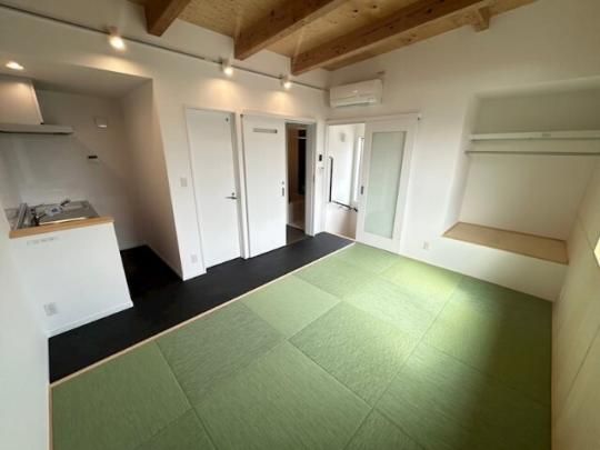 �y���̑��z�@���r���O