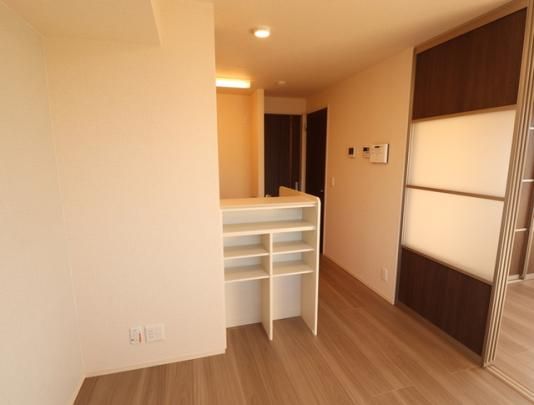 �y���̑��z�@201�@���r���O