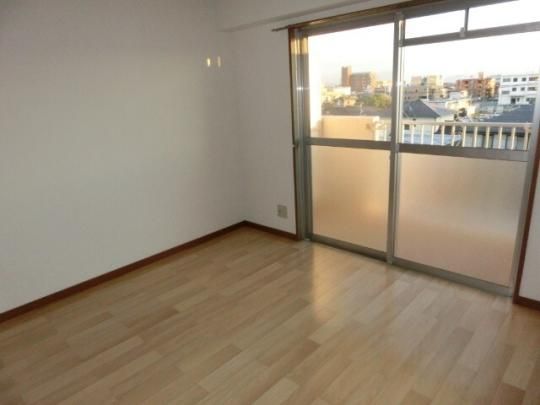 �y���̑��z�@���r���O