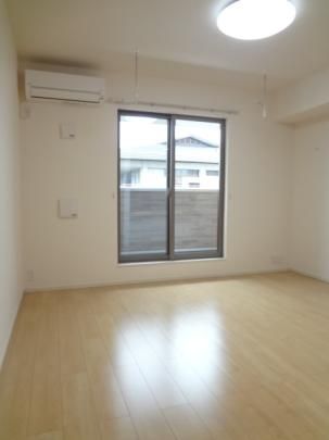 �y���̑��z�@���r���O