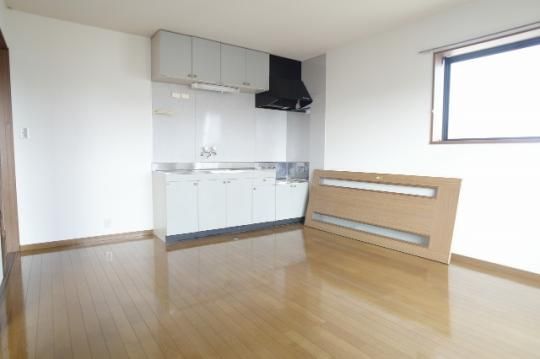 �y���̑��z�@���r���O