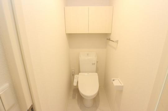 �y���̑��z�@A303�@�g�C��