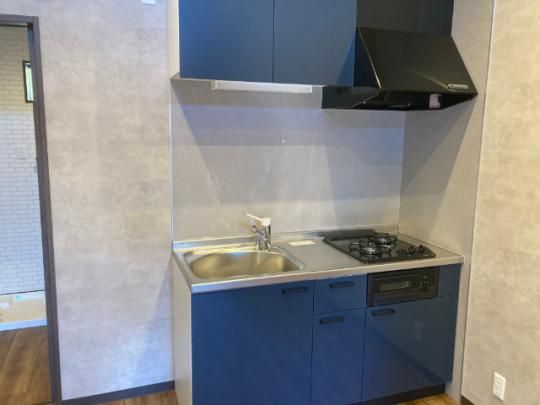 �y���̑��z�@�o�X�^�V�����[