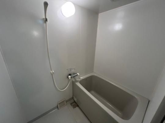 �y���̑��z�@�o�X�^�V�����[