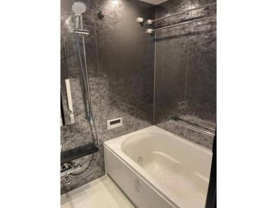 �y���̑��z�@�o�X�^�V�����[