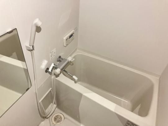 �y���̑��z�@�o�X�^�V�����[