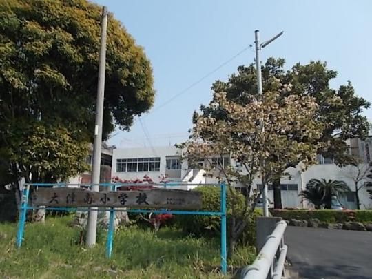 �y���Ӂz�@��Ó쏬�w�Z�F800m